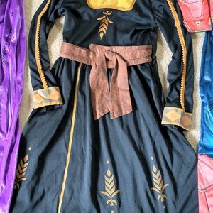 Halloween or dress-up costumes - Anna from Frozen and Captain Marvel